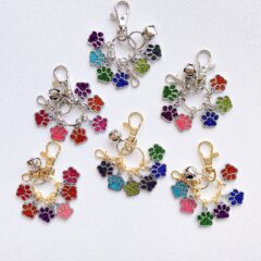 肉球がいっぱいついてるキーホルダー追加販売決定！