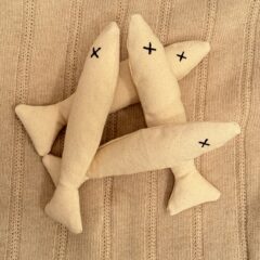 ウールサッキング症状のある猫のためのおもちゃ