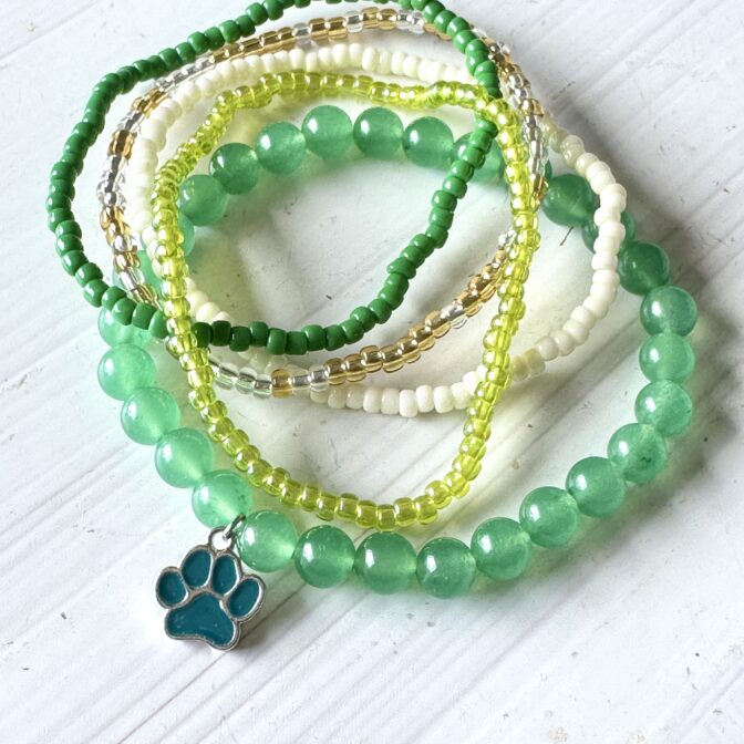 ビーズブレスレット