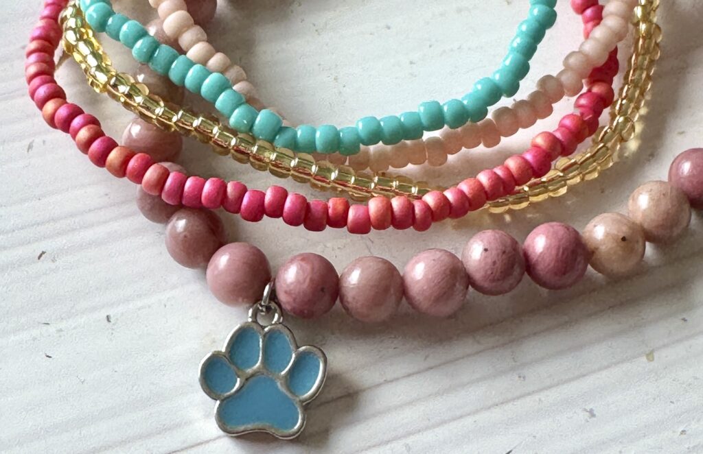 ビーズ のアクセサリー