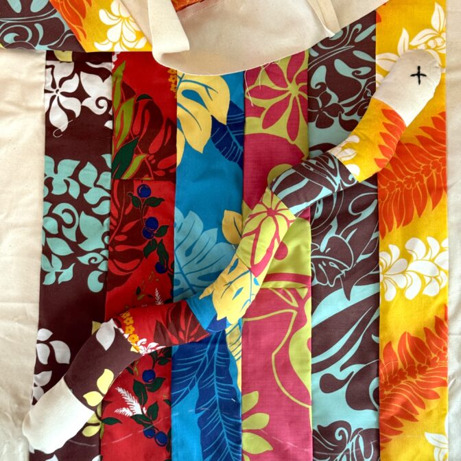 ハワイアンな猫のおもちゃ